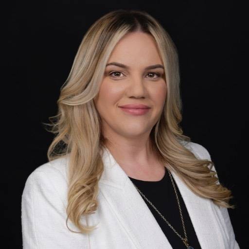 Kristy Genov Photo
